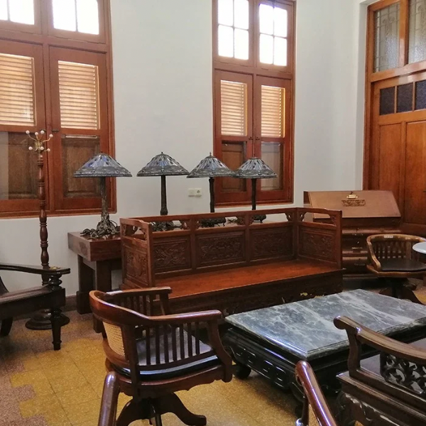 Antique surabaya